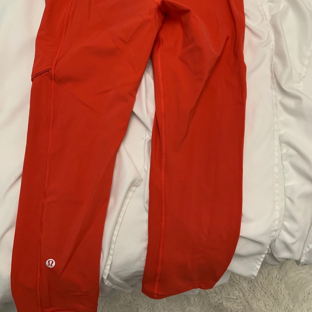 Lululemon Speed Up Capri Leggings